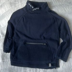 Zara size 7 navy sweater with zipper pocket